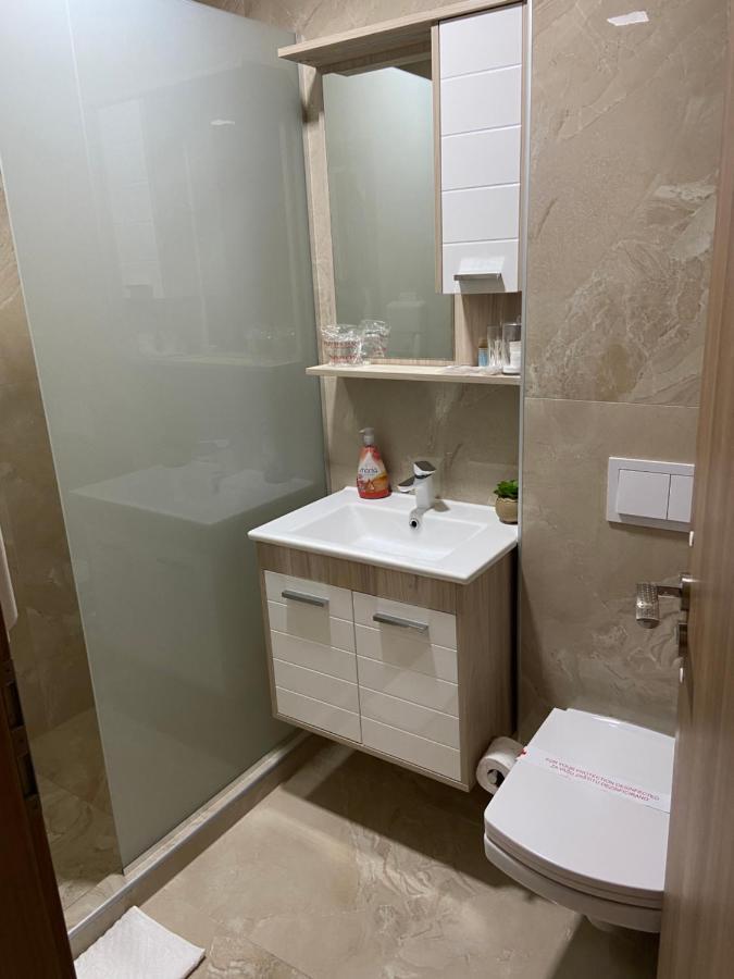 Hotel New Milenium Lukavac Kültér fotó