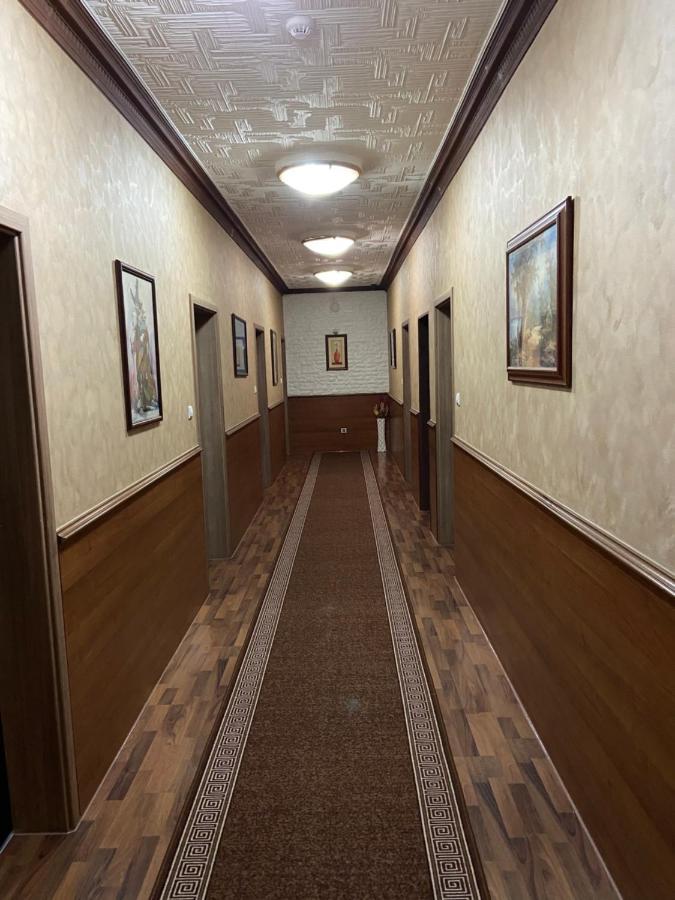 Hotel New Milenium Lukavac Kültér fotó