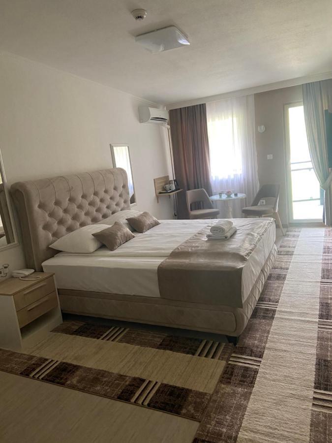 Hotel New Milenium Lukavac Kültér fotó