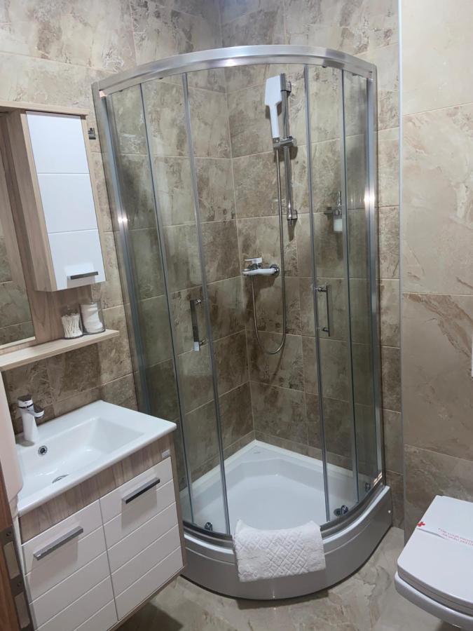 Hotel New Milenium Lukavac Kültér fotó