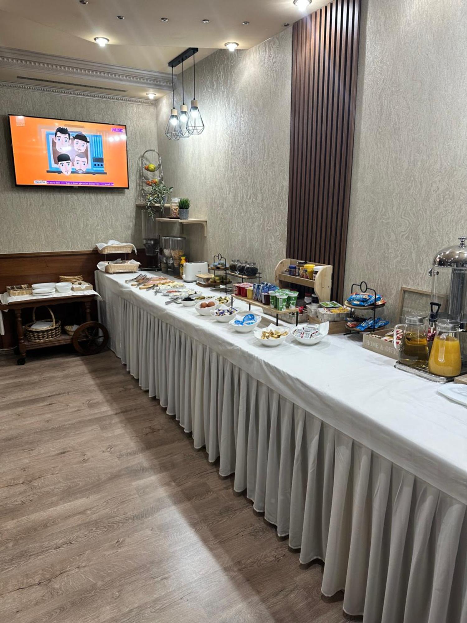 Hotel New Milenium Lukavac Kültér fotó