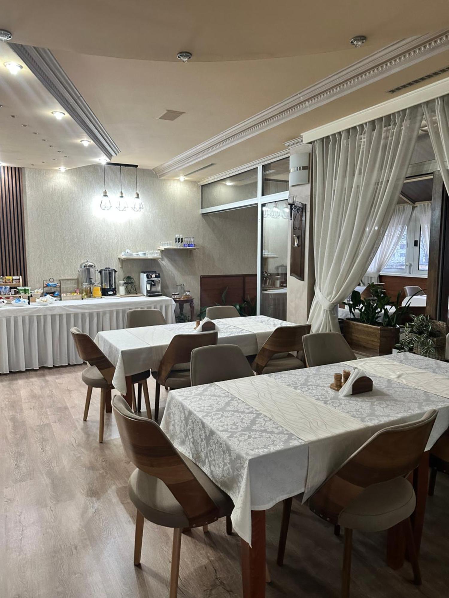 Hotel New Milenium Lukavac Kültér fotó