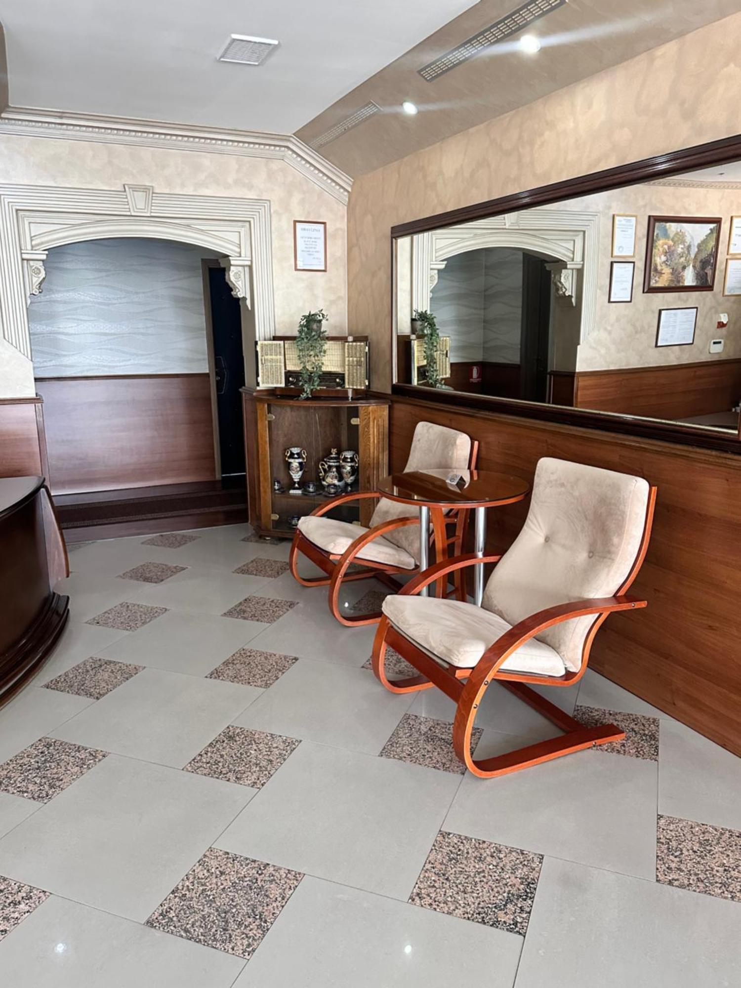 Hotel New Milenium Lukavac Kültér fotó