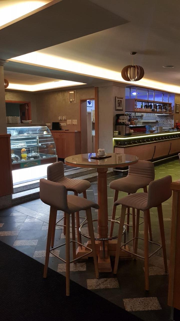 Hotel New Milenium Lukavac Kültér fotó